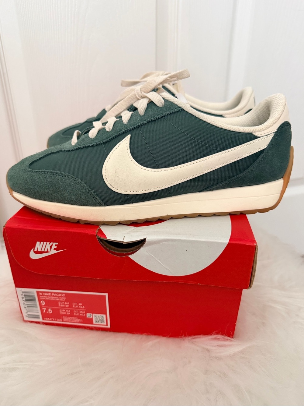 Nike Pacific Retro Runner